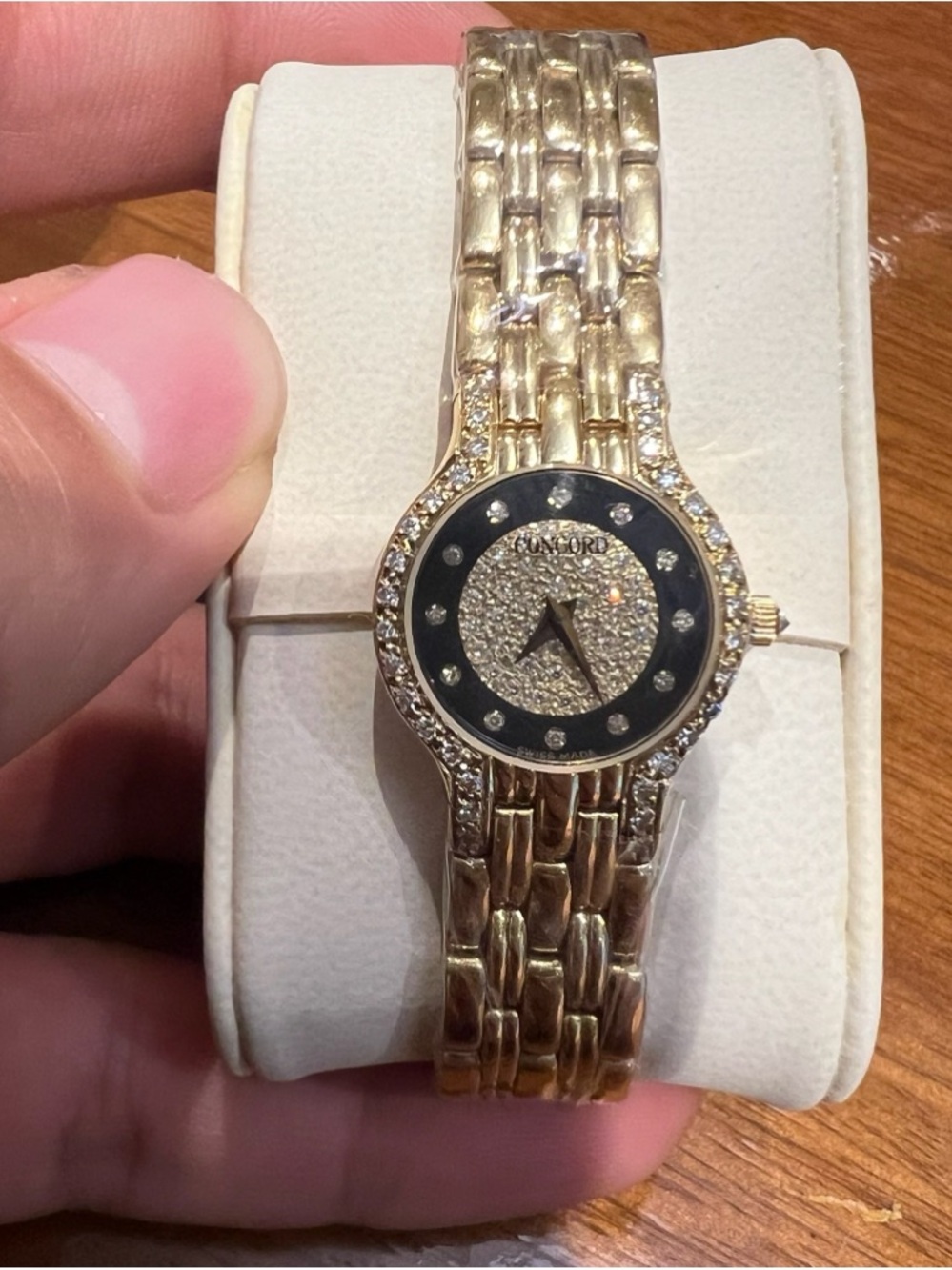 Concord Women’s 18k Gold Pave Diamond Dial & Bezel Model 51-25-268S